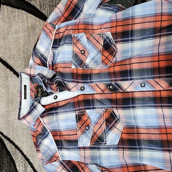 HELIX ATHLETIC FIT PLAID BUTTON- DOWN LONG-SLEEVED SHIRT LARGE - Picture 2 of 13